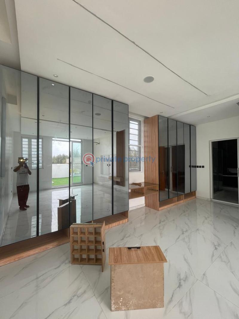 5 bedroom Detached Duplex For Sale Ikota, Lekki Lagos Ikota Lekki Lagos - 19