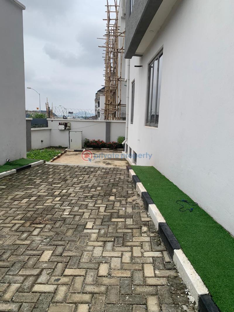 5 bedroom Detached Duplex For Sale Wuye Abuja Phase 2  - 1