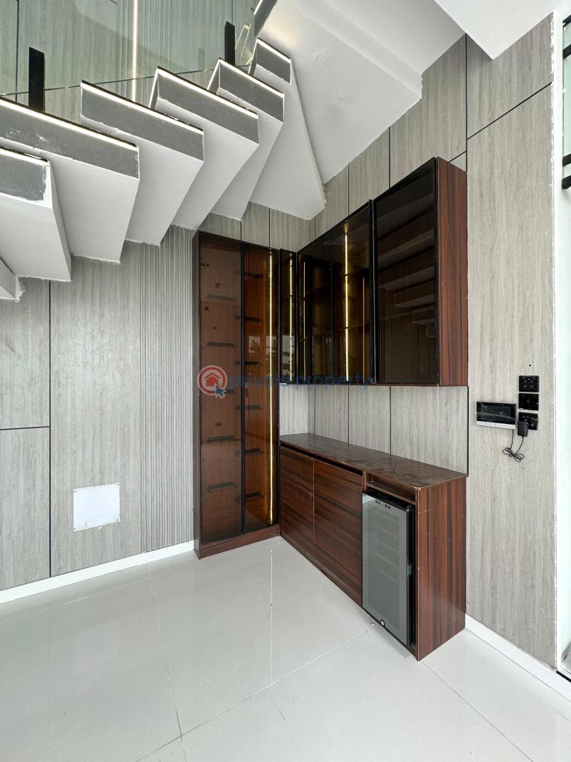5 bedroom House For Sale Osapa Lekki Lagos - 3