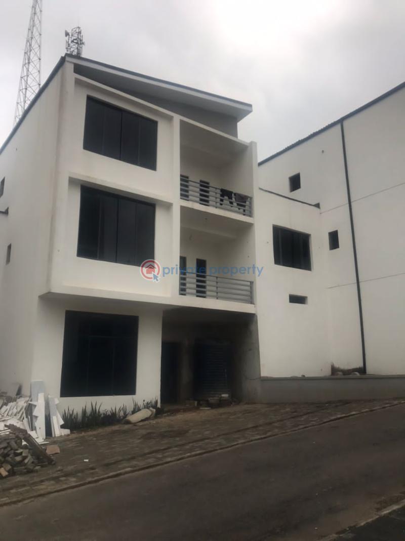 7 bedroom Detached Duplex For Sale In An Estate Asokoro Abuja Phase 1 