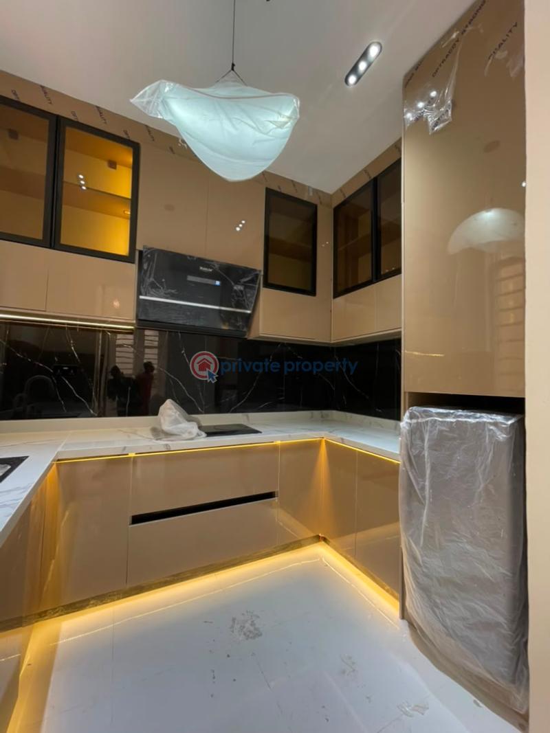 5 bedroom Detached Duplex For Sale Chevron Drive Lekki Lagos - 2