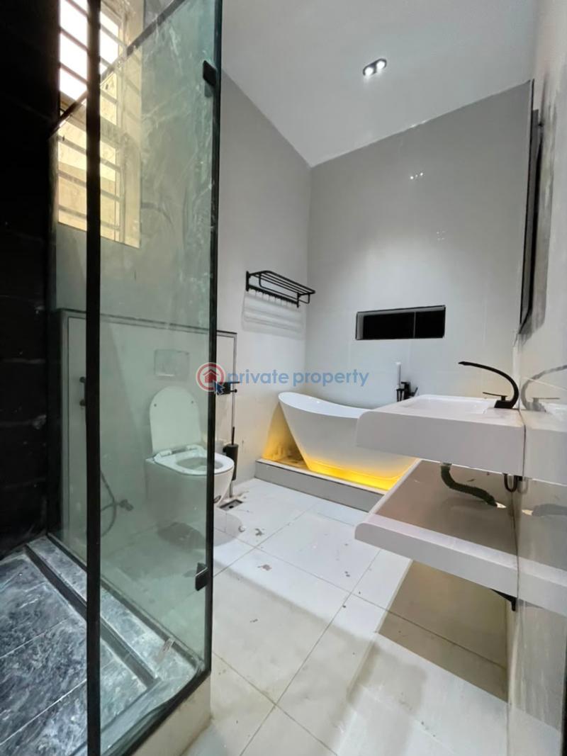 5 bedroom Detached Duplex For Sale Chevron Drive Lekki Lagos - 3