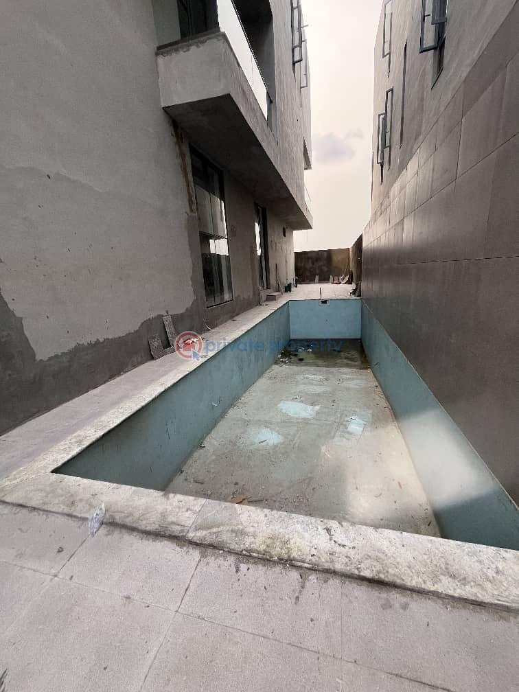 5 bedroom Detached Duplex For Sale Estate Ikoyi Lagos - 2