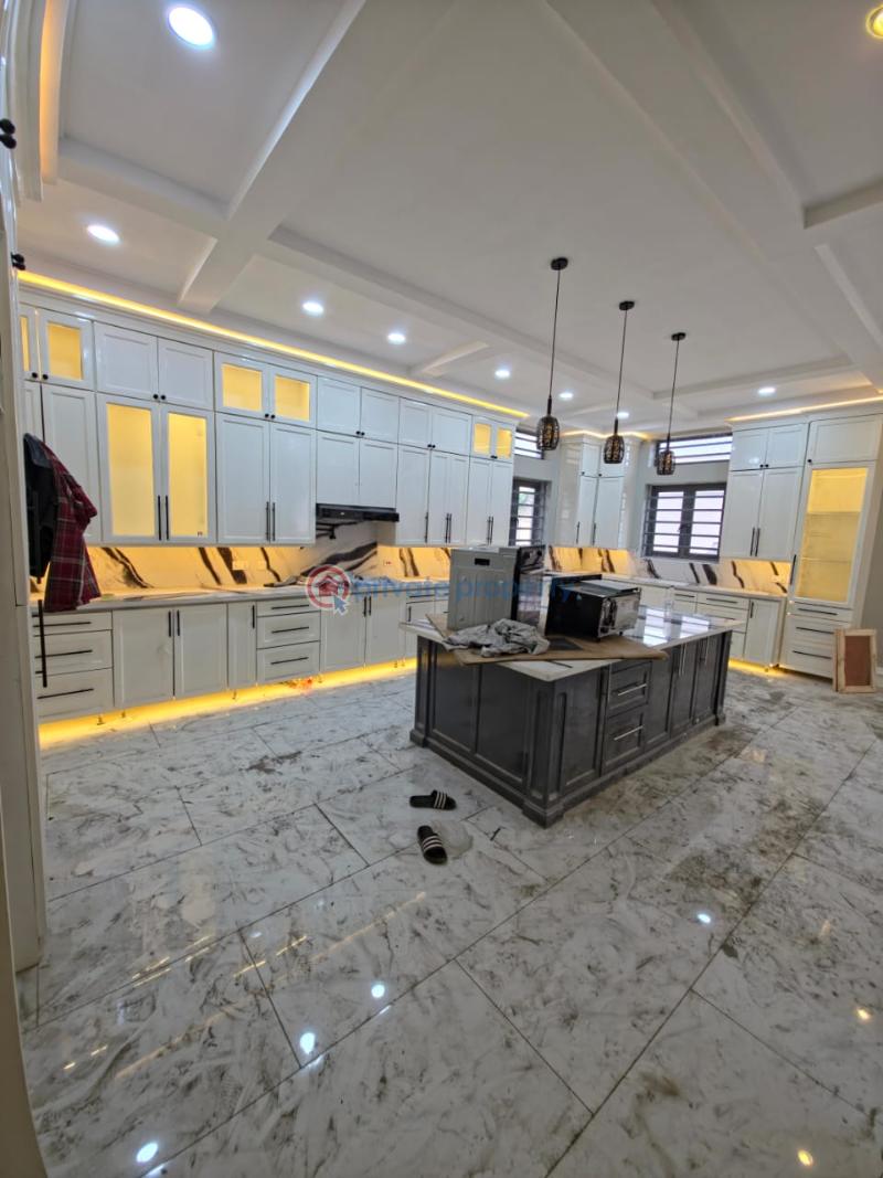 5 bedroom Duplex For Sale Aerodrome Gra Samonda Ibadan Oyo - 0