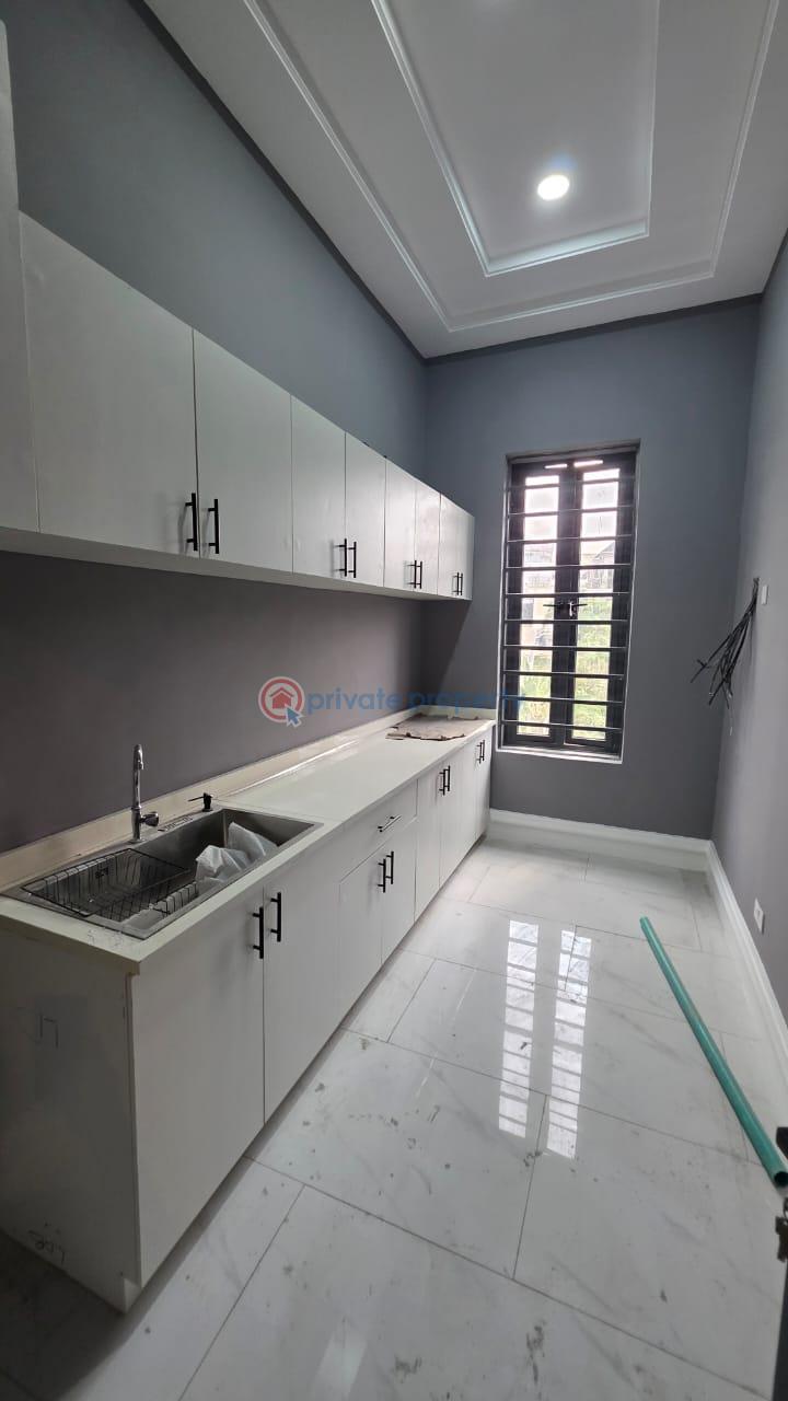 5 bedroom Duplex For Sale Aerodrome Gra Samonda Ibadan Oyo - 9
