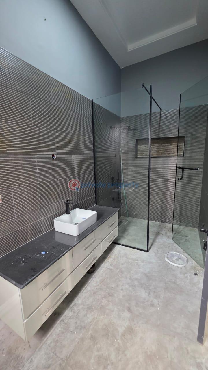 5 bedroom Duplex For Sale Aerodrome Gra Samonda Ibadan Oyo - 5