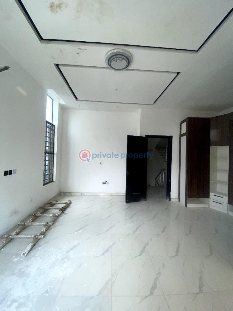 5 bedroom Semi detached Duplex For Rent Lekki Phase 1 Lagos Island  - 3