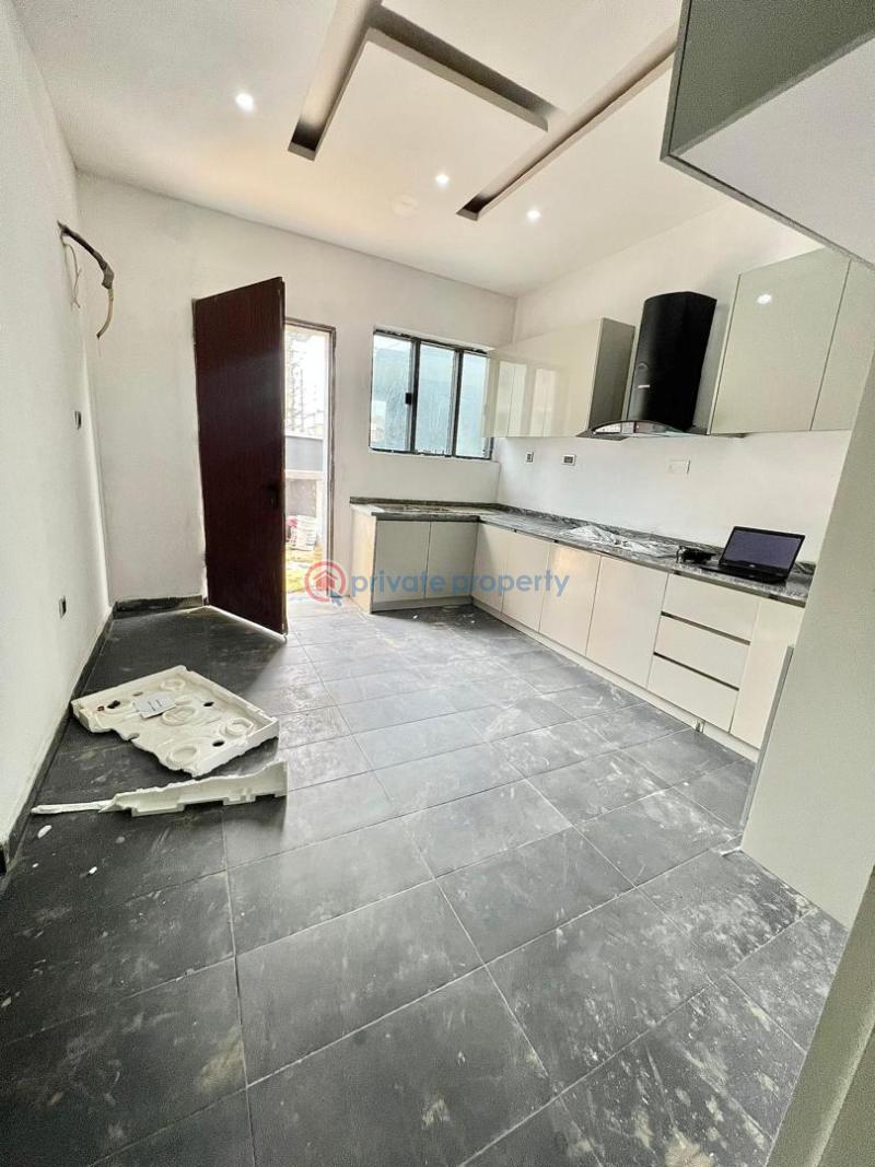 5bedroom semi-detached duplexes with bq - 21 5 bedroom Semi detached Duplex For Sale Ikate Elegushi Lekki Lagos - 21