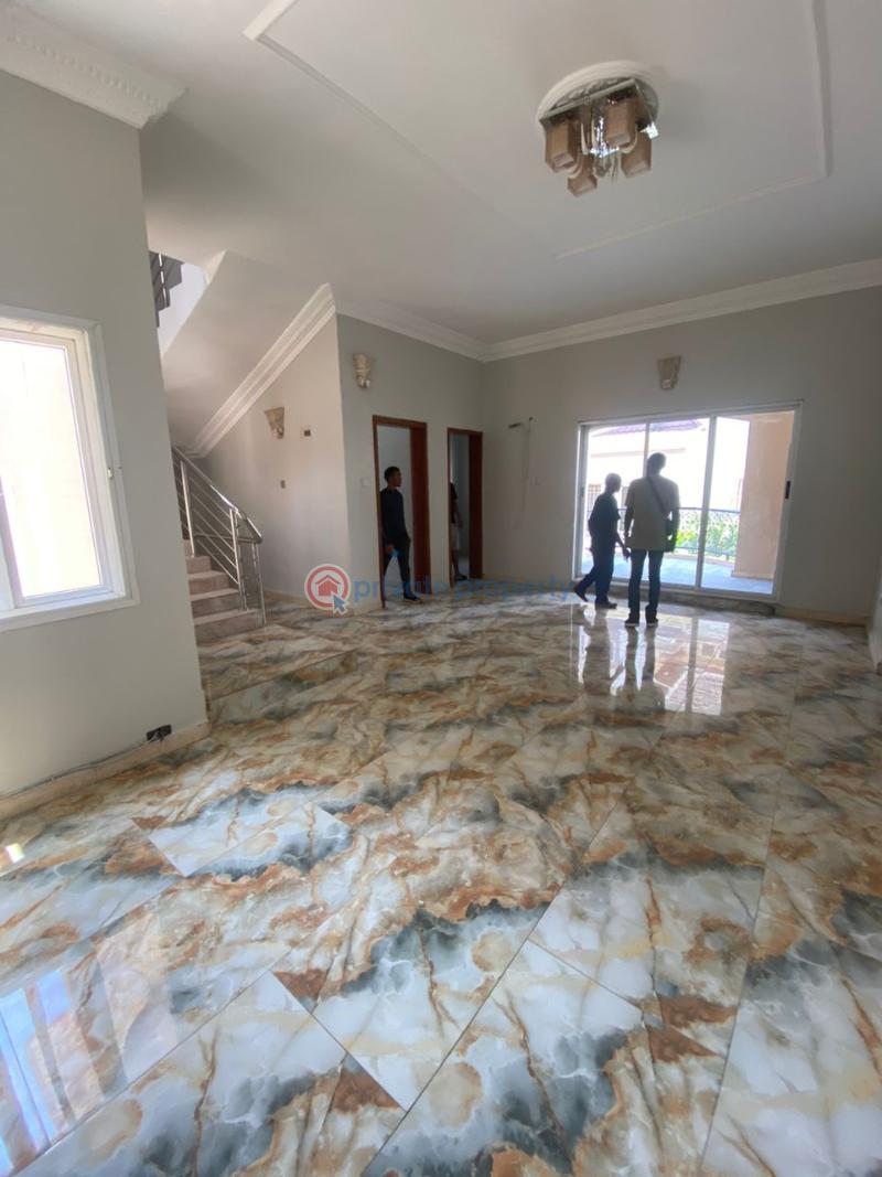 5bedroom semi-detached in arcadia grove, - 3 5 bedroom Semi detached Duplex For Sale Acadia Groove Osapa Lekki Lagos - 3