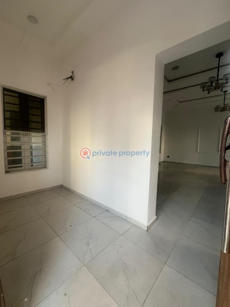 Room or Boys Quarter For Rent Ologolo Lekki Lagos - 6