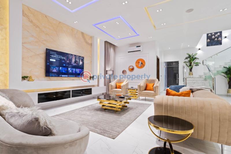 5 bedroom Flat & Apartment Short let Ologolo Lekki Lagos - 0