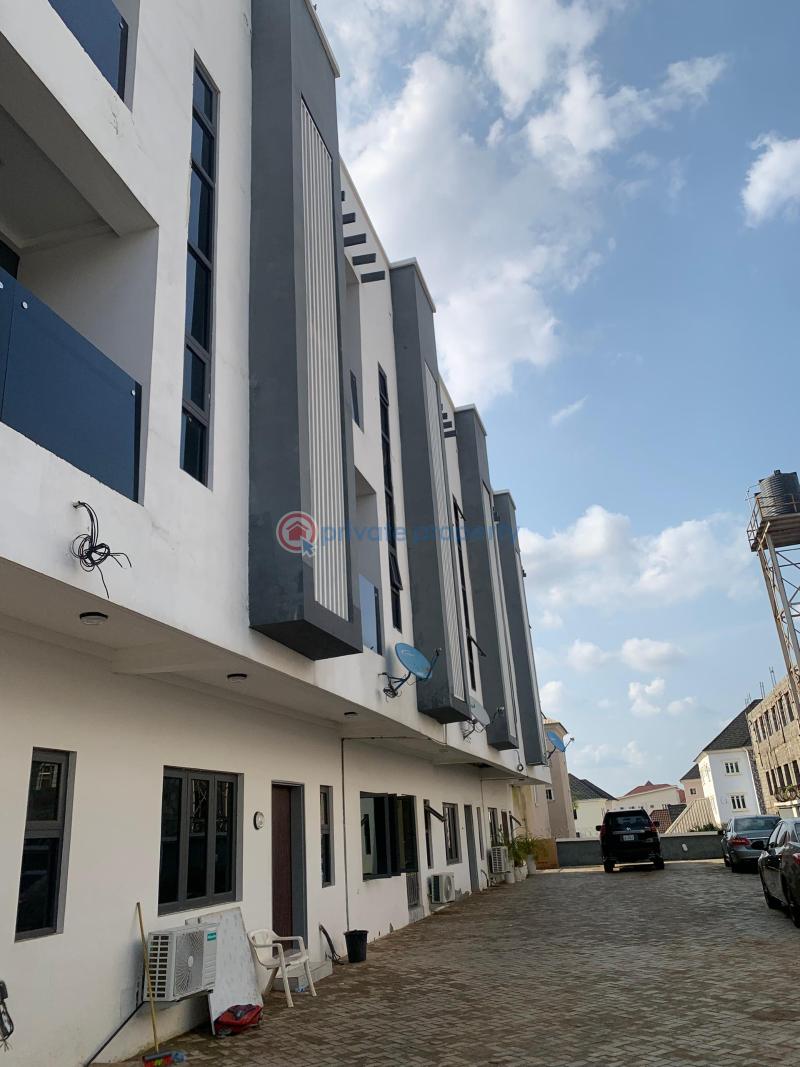 5 bedroom Terraced Duplex For Rent Wuye Abuja Phase 2  - 4