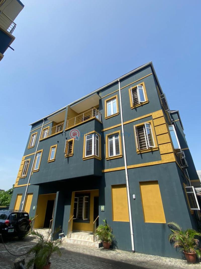 5 bedroom Terraced Duplex For Sale Chevron Drive Lekki Lagos - 0