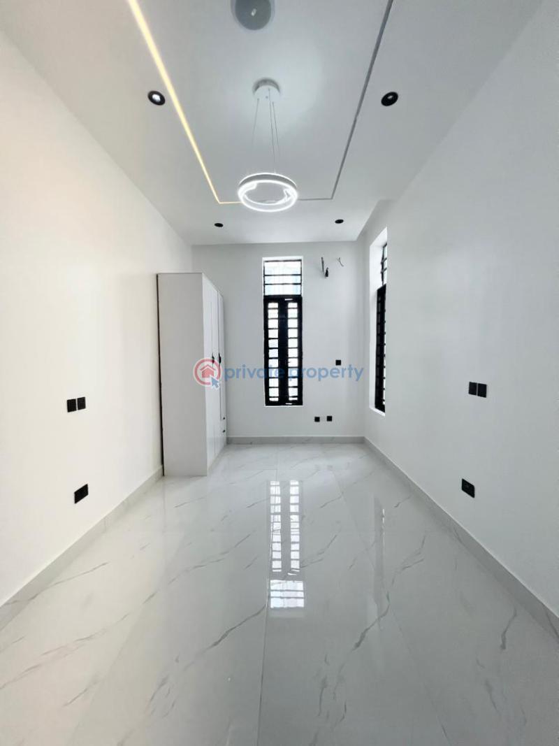 5 bedroom Detached Duplex For Sale Chevron Drive Lekki Lagos - 9