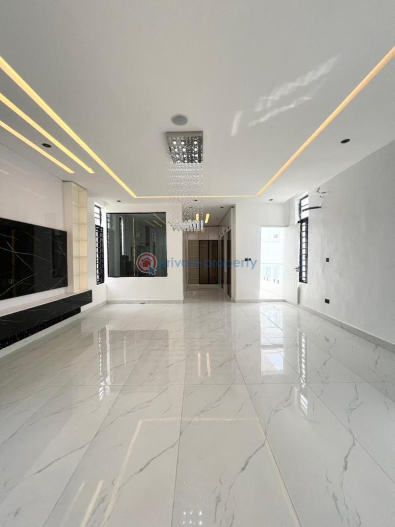 5 bedroom Detached Duplex For Sale Chevron Drive Lekki Lagos - 1