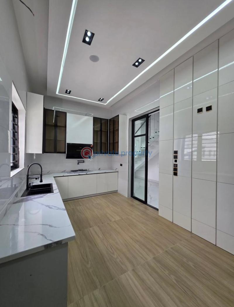 5 bedroom Detached Duplex For Sale Ikota Lekki Lagos - 5