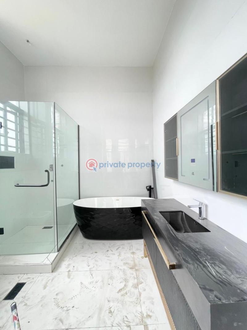 5 bedroom Detached Duplex For Sale Chevron Drive Lekki Lagos - 1