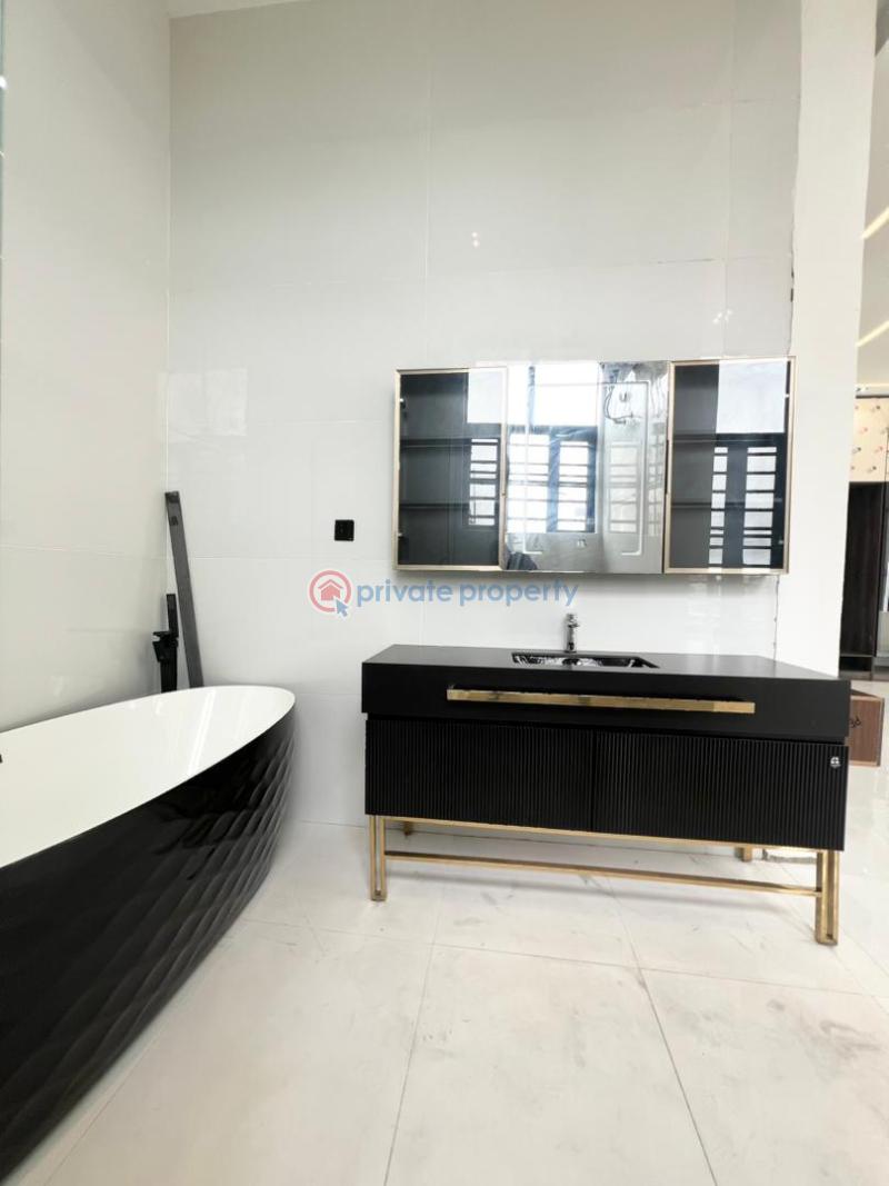 5 bedroom Detached Duplex For Sale Chevron Drive Lekki Lagos - 4