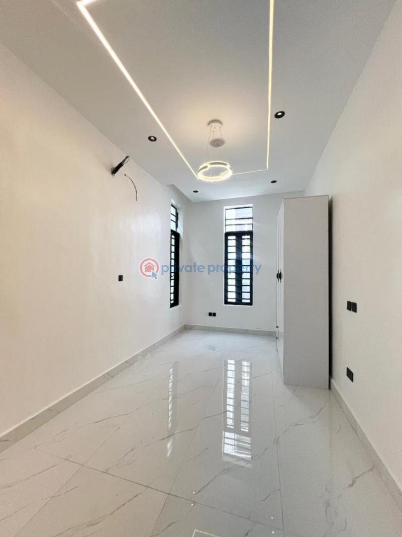 5 bedroom Detached Duplex For Sale Chevron Drive Lekki Lagos - 2