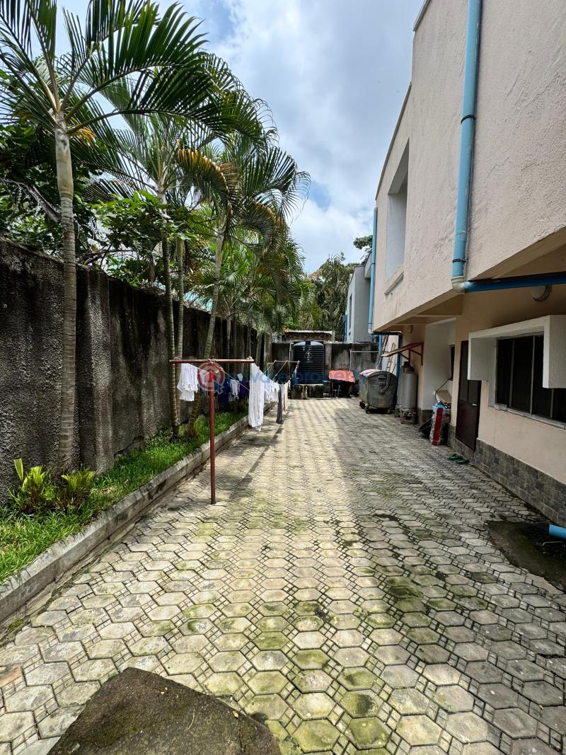 5 bedroom Semi detached Duplex For Rent Wuse II Abuja Phase 1  - 1