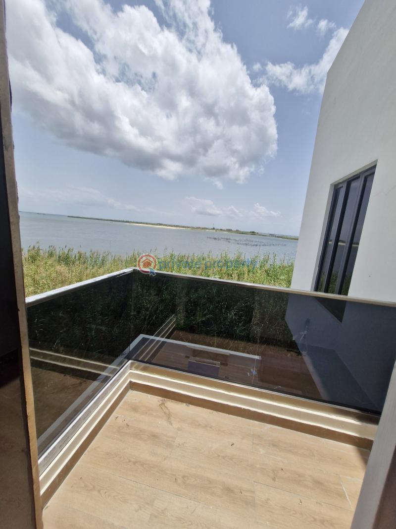 6 bedroom Detached Duplex For Sale Chevron Drive Lekki Lagos - 10