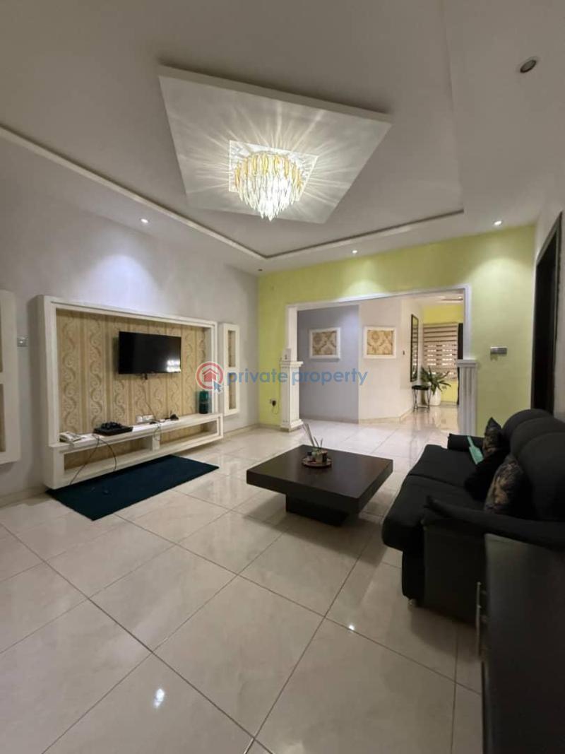 6 bedroom Detached Duplex For Sale Aerodrome Gra, Samonda Ibadan Oyo - 2