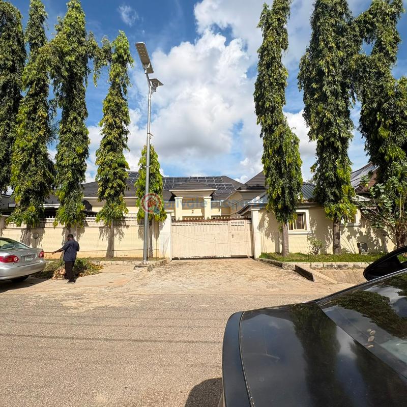6 bedroom Bungalow For Sale Life Camp Abuja Phase 3  - 5