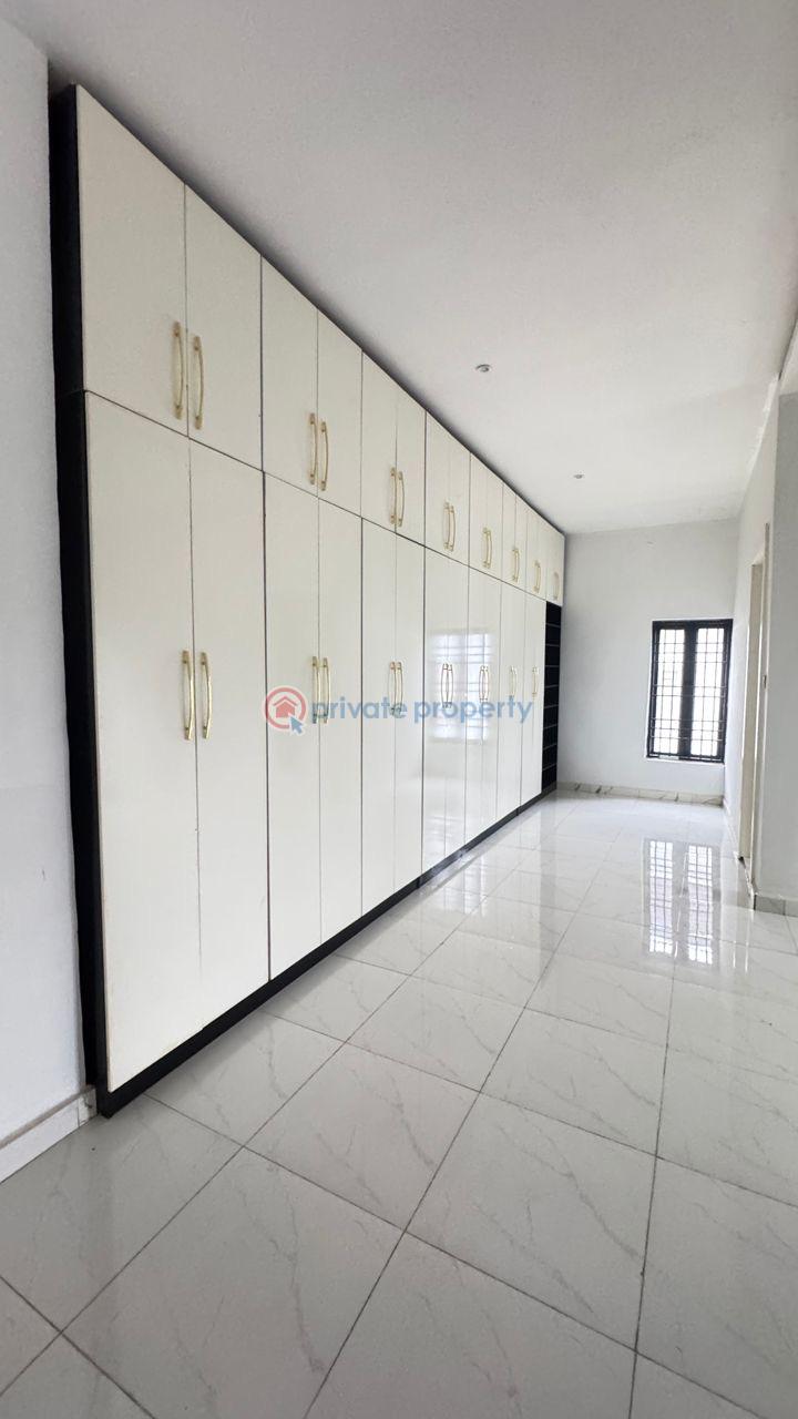 6 bedroom House For Sale Karsana Abuja Phase 3  - 3