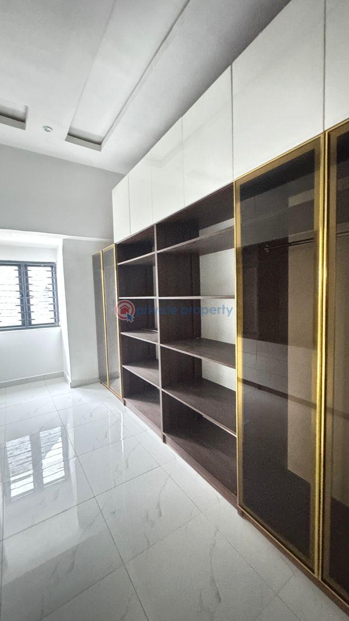 6 bedroom House For Sale Karsana Abuja Phase 3  - 4