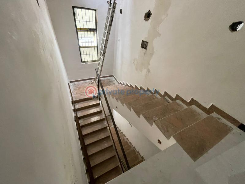 6 bedroom Detached Duplex For Sale Jahi Abuja Phase 2  - 1