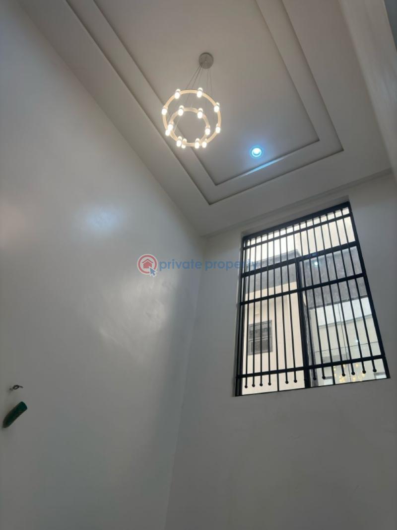 6 bedroom Detached Duplex For Sale Aliyu Modibbo Guzape Abuja Phase 1  - 12