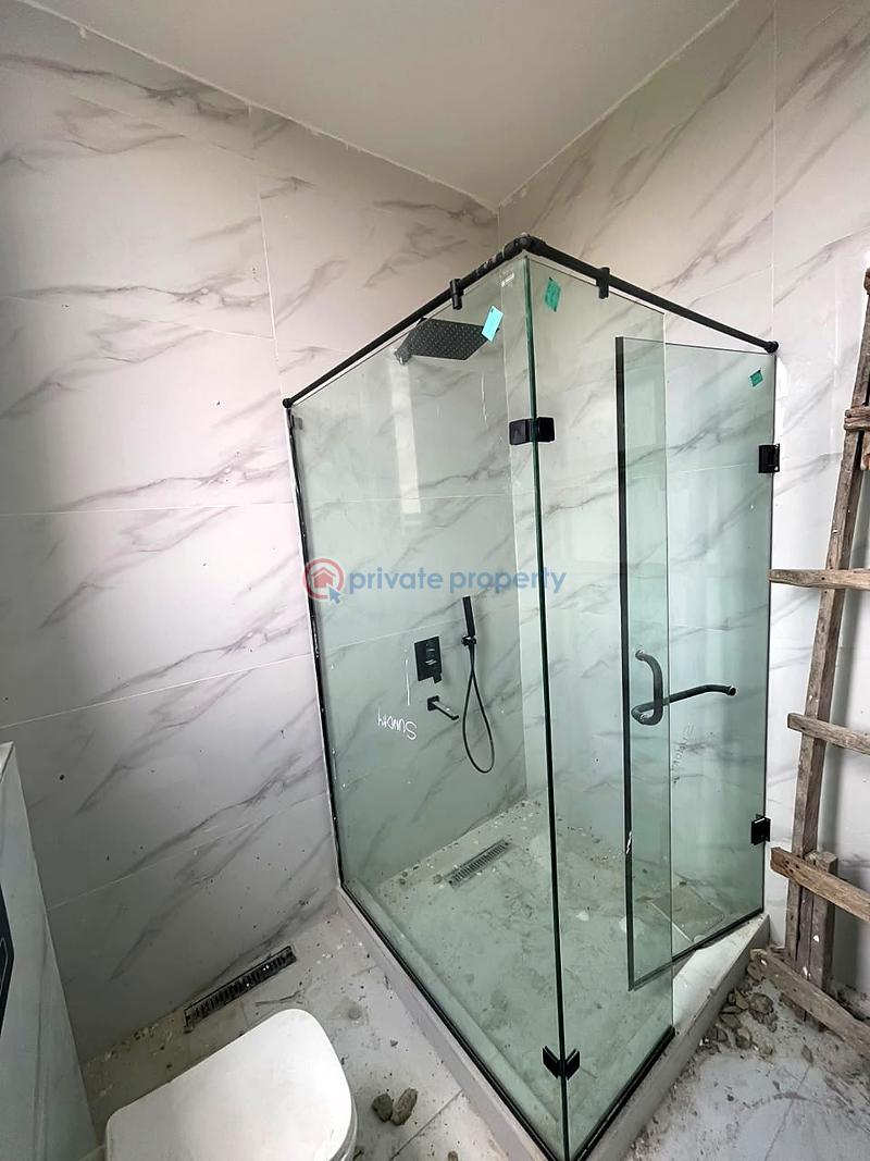 6 bedroom House For Sale Lekki Lagos - 2