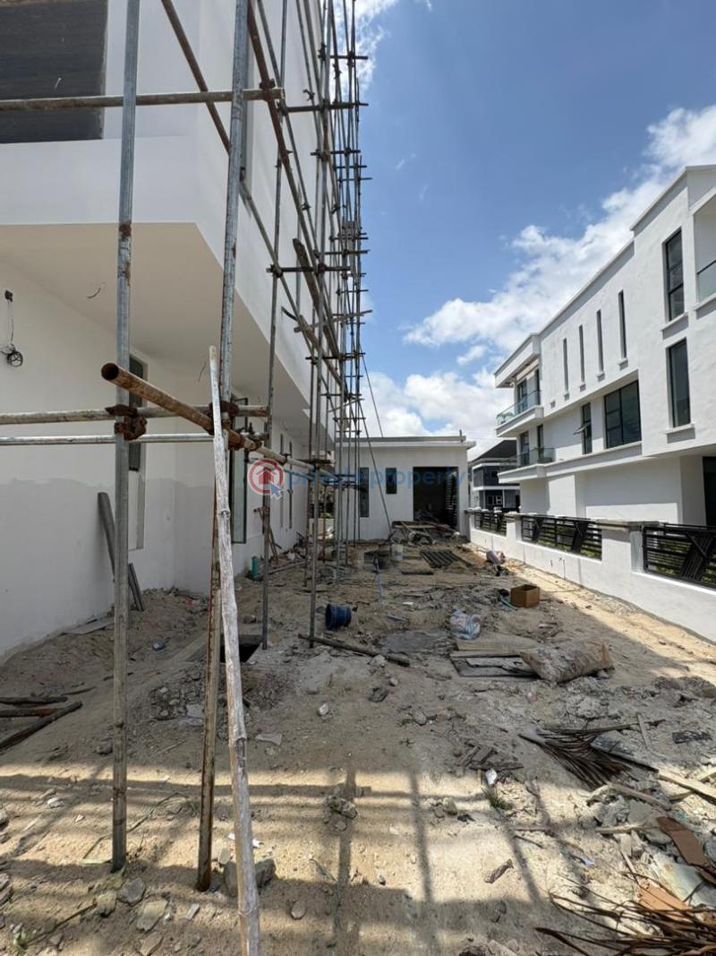 6 bedroom Detached Duplex For Sale Osapa Lekki Lagos - 19