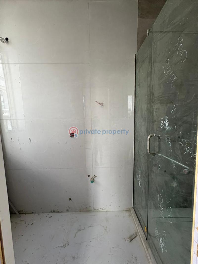 6 bedroom Detached Duplex For Sale Osapa Lekki Lagos - 3