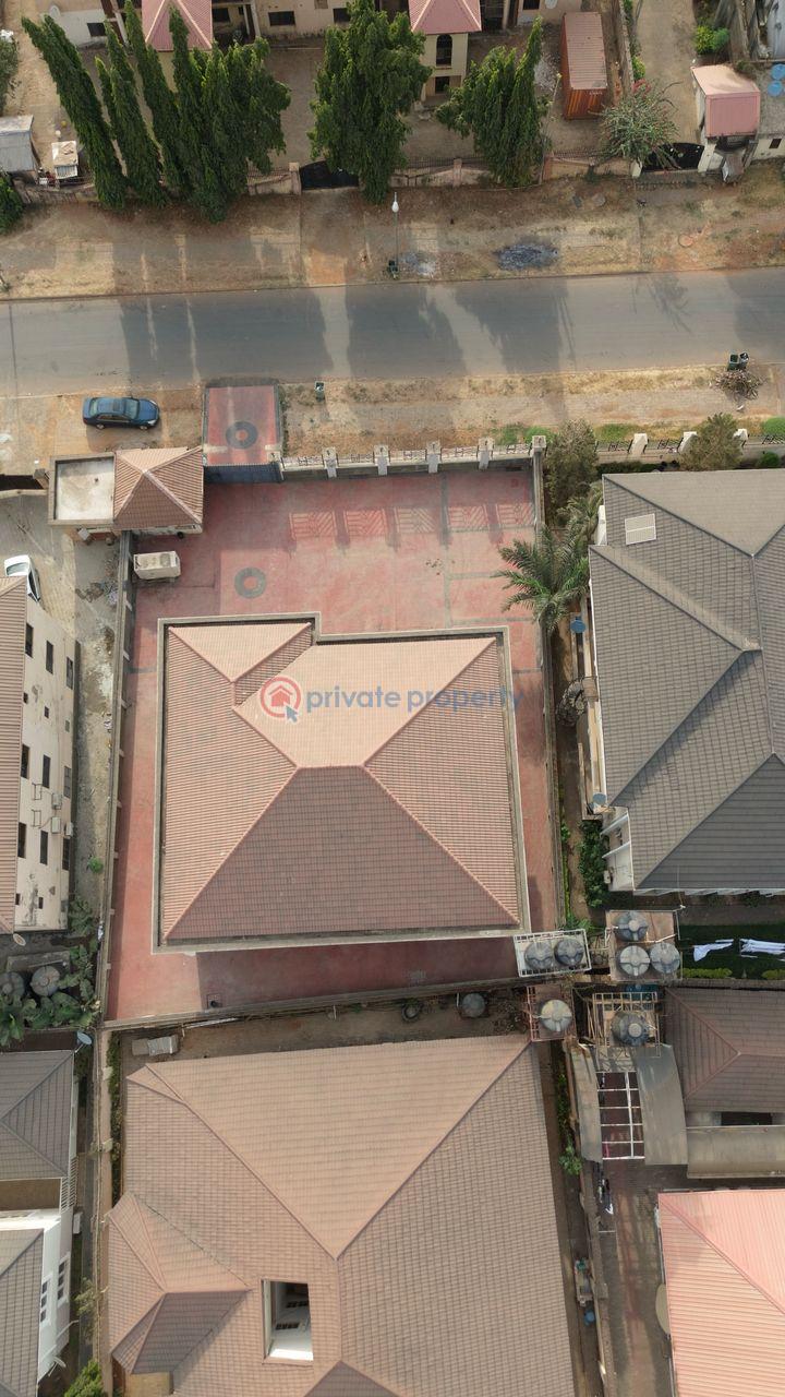 6 bedroom Detached Duplex For Sale Wuye Abuja Phase 2  - 4