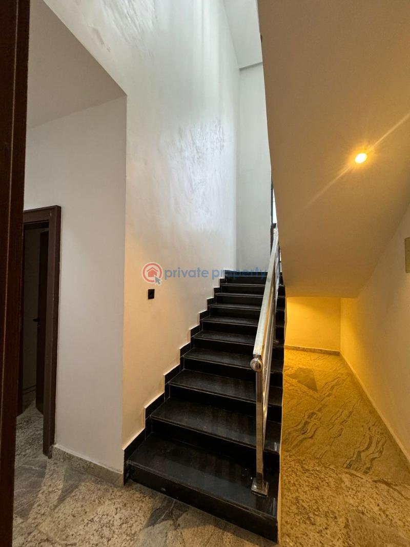 6 bedroom Detached Duplex For Sale Guzape Abuja Phase 1  - 3