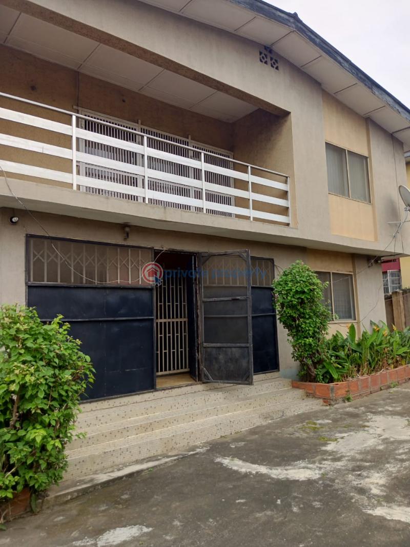 6 bedroom Detached Duplex For Sale Off College Road Ifako-ogba Lagos