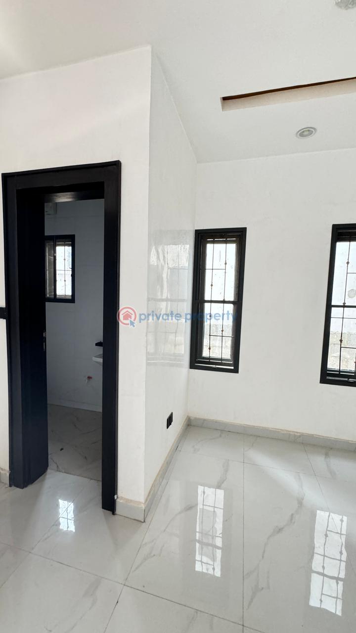 6 bedroom Detached Duplex For Sale Guzape Abuja Phase 1  - 2