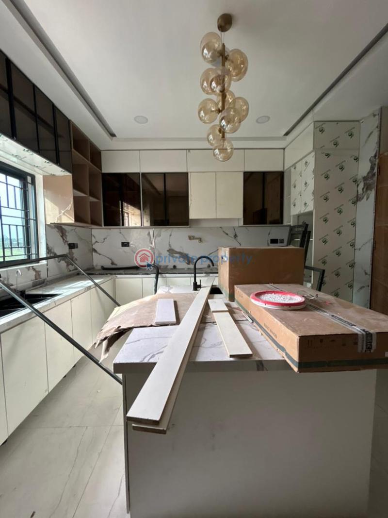 6 bedroom Detached Duplex For Sale Lekki Lagos - 1