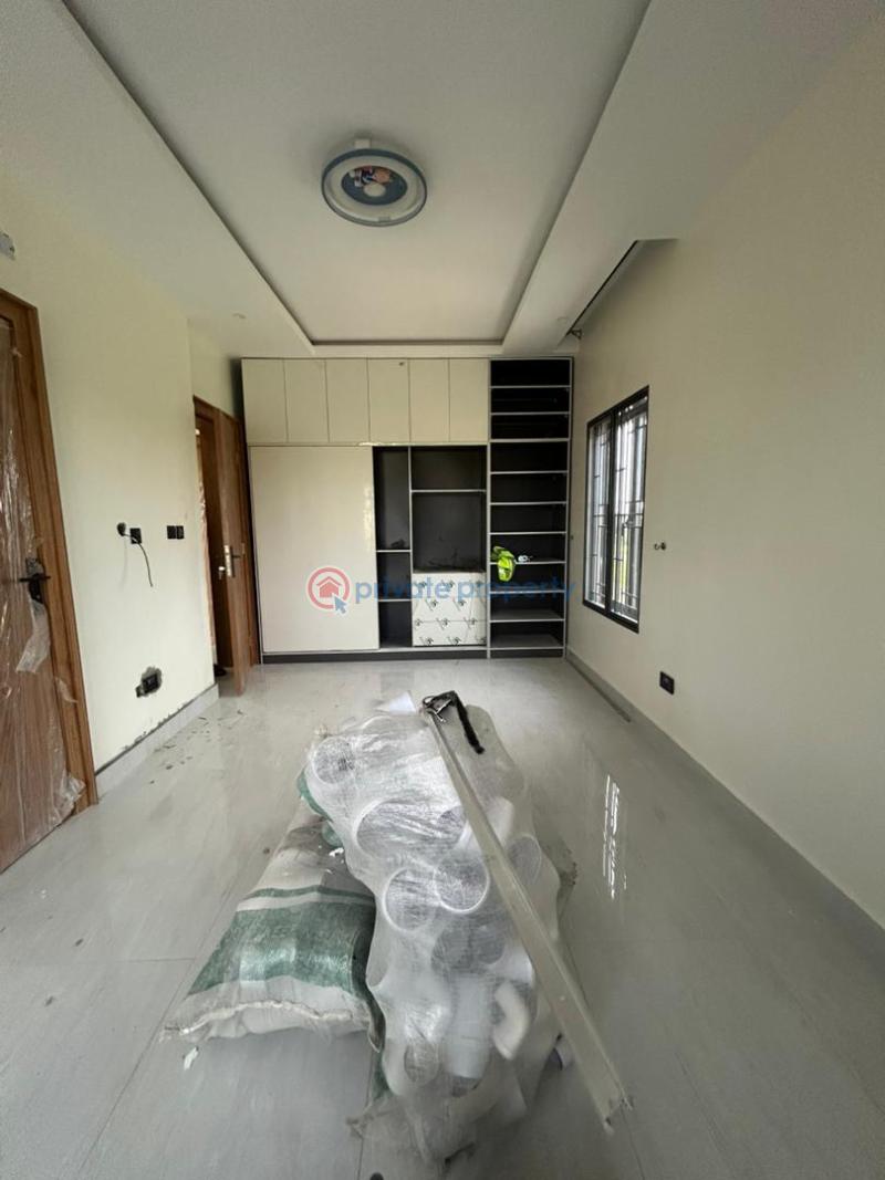 6 bedroom Detached Duplex For Sale Lekki Lagos - 3