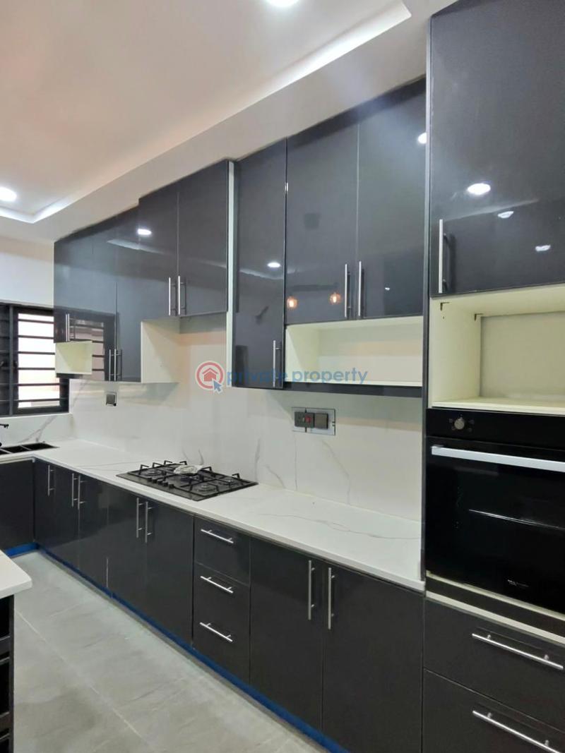 6 bedroom Detached Duplex For Sale Magodo GRA Phase 2 Kosofe/Ikosi Lagos - 19