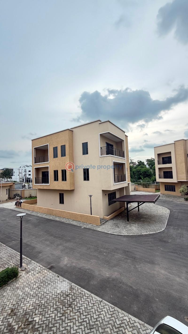 6 bedroom Detached Duplex For Rent Jahi Abuja Phase 2  - 1