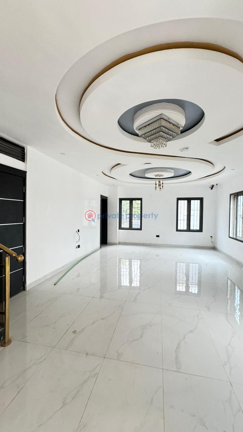 6 bedroom Detached Duplex For Sale Guzape Abuja Phase 1  - 1