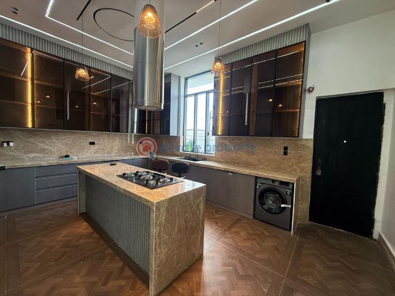 6 bedroom Detached Duplex For Sale Chevron Drive Lekki Lagos - 1