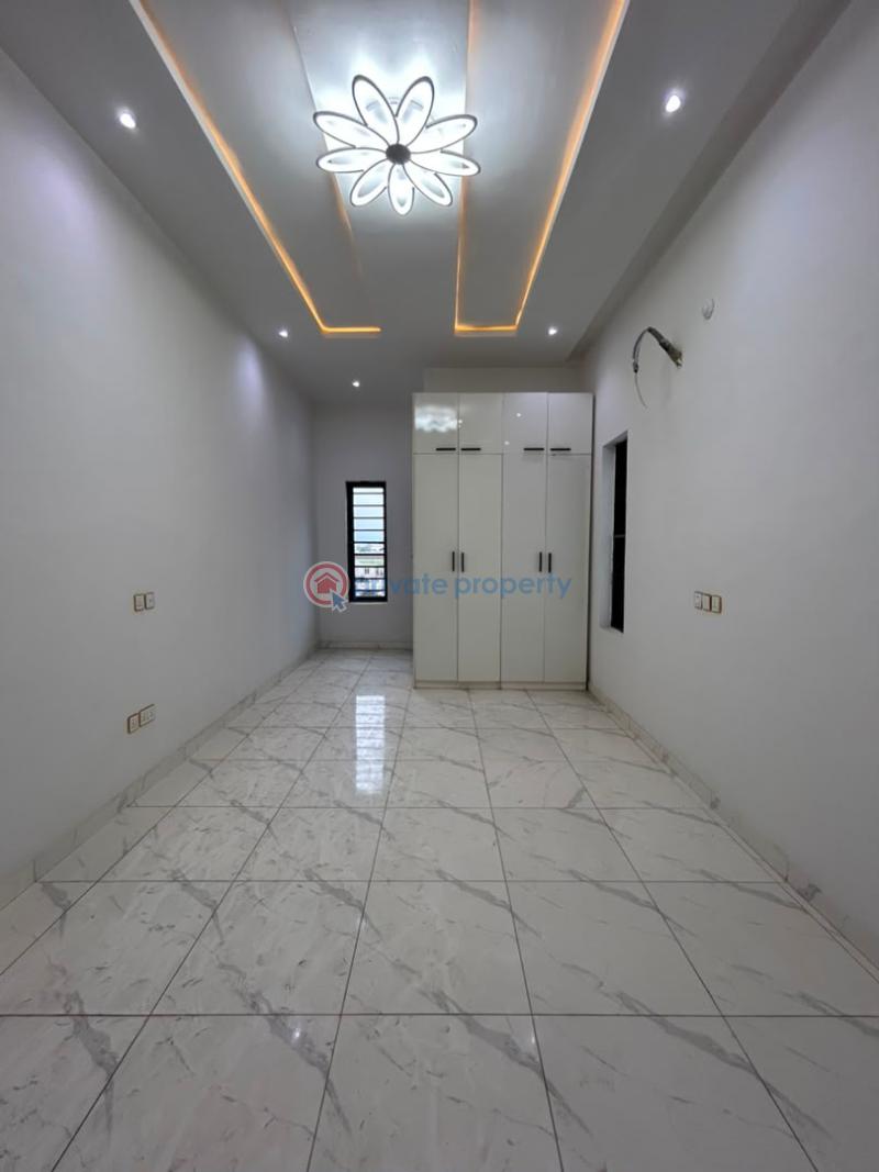 6 bedroom Detached Duplex For Sale Ikota Lekki Lagos - 2