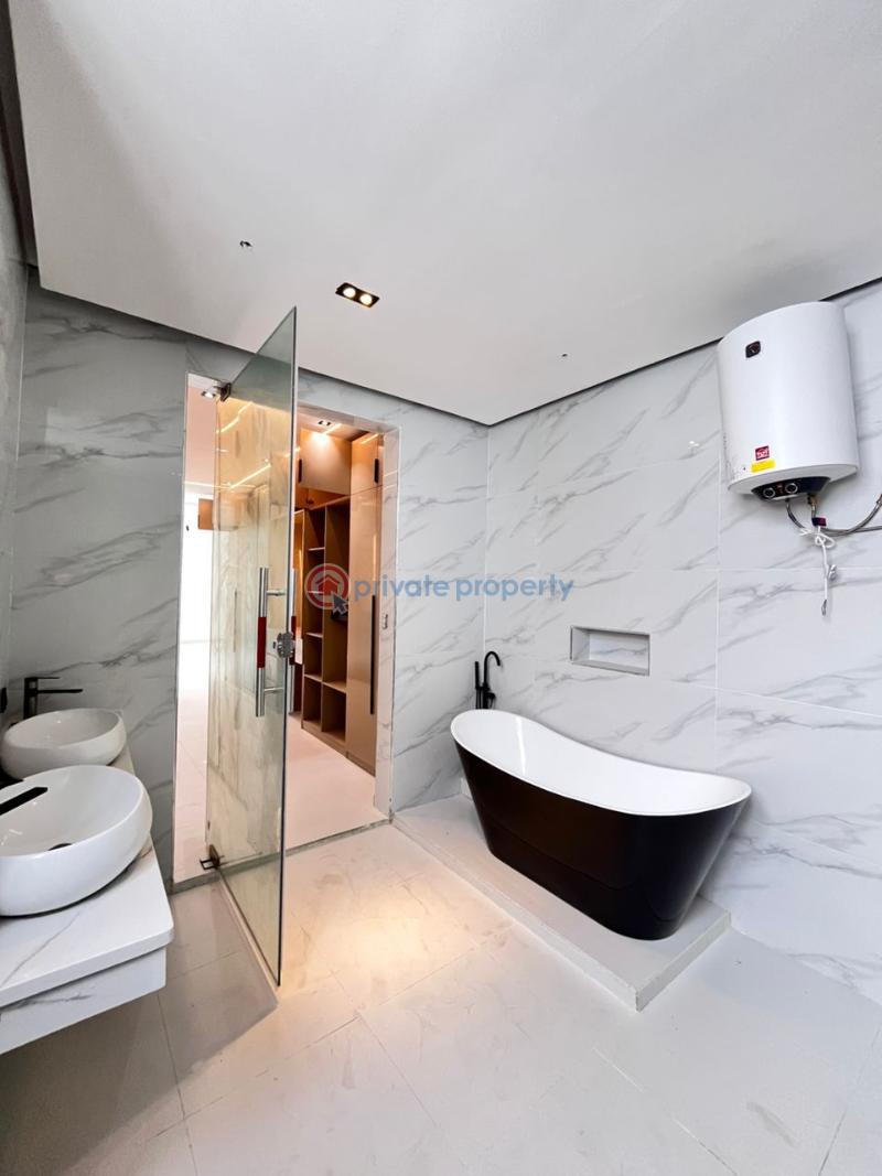 6 bedroom House For Sale Lekki Lagos - 5