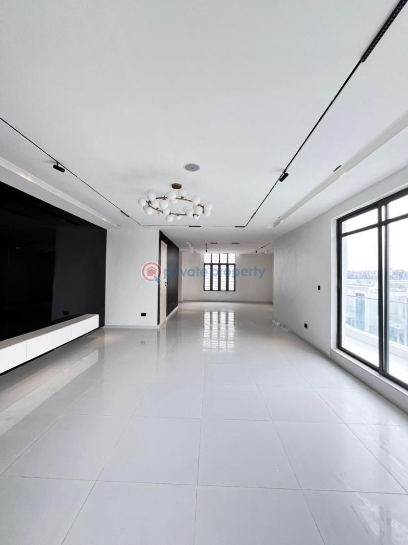 6 bedroom House For Sale Lekki Lagos - 4