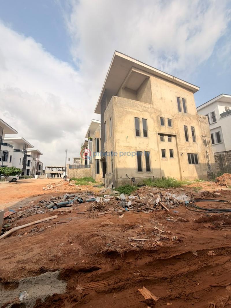 6 bedroom Detached Duplex For Sale Wuye Abuja Phase 2  - 2