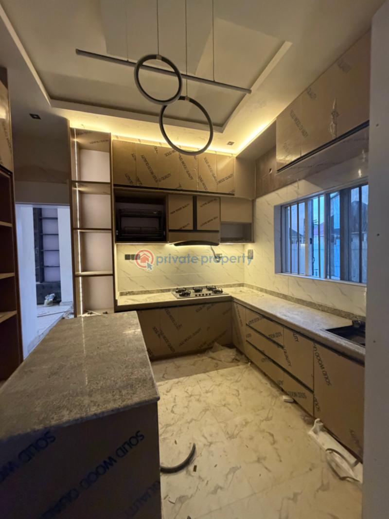 6 bedroom Semi detached Duplex For Sale Wtc Enugu Area  - 8