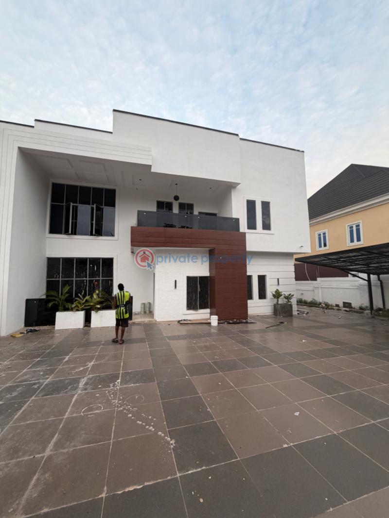 6 bedroom Semi detached Duplex For Sale Wtc Enugu Area  - 2